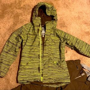 Special blend snow board jacket size medium